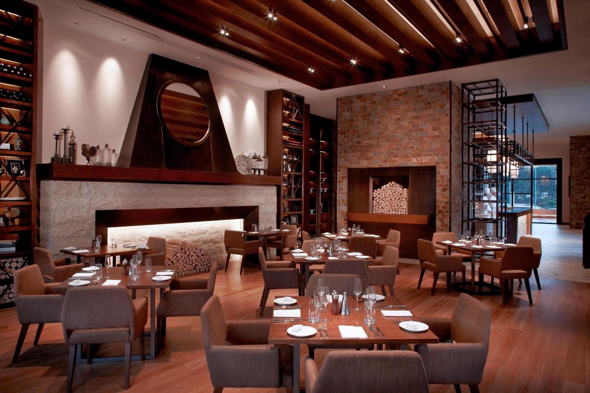 Shanghai Marriott Hotel Pudong East - Only A 30 Minute Drive From Disney Екстериор снимка