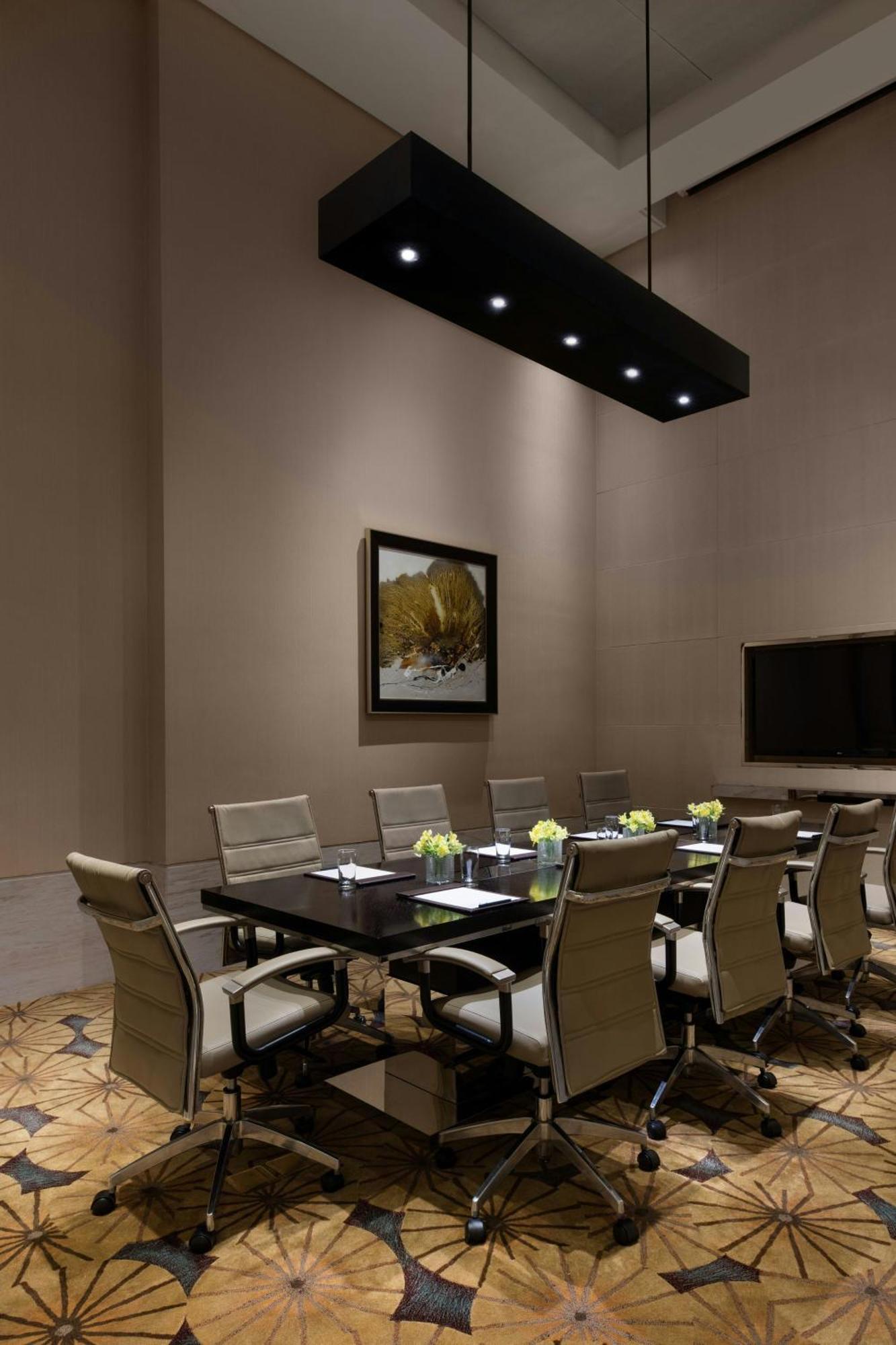Shanghai Marriott Hotel Pudong East - Only A 30 Minute Drive From Disney Екстериор снимка