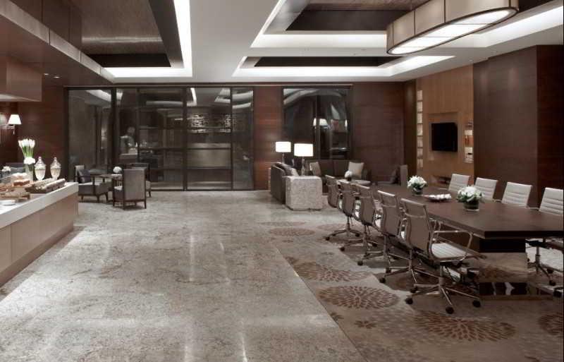 Shanghai Marriott Hotel Pudong East - Only A 30 Minute Drive From Disney Екстериор снимка