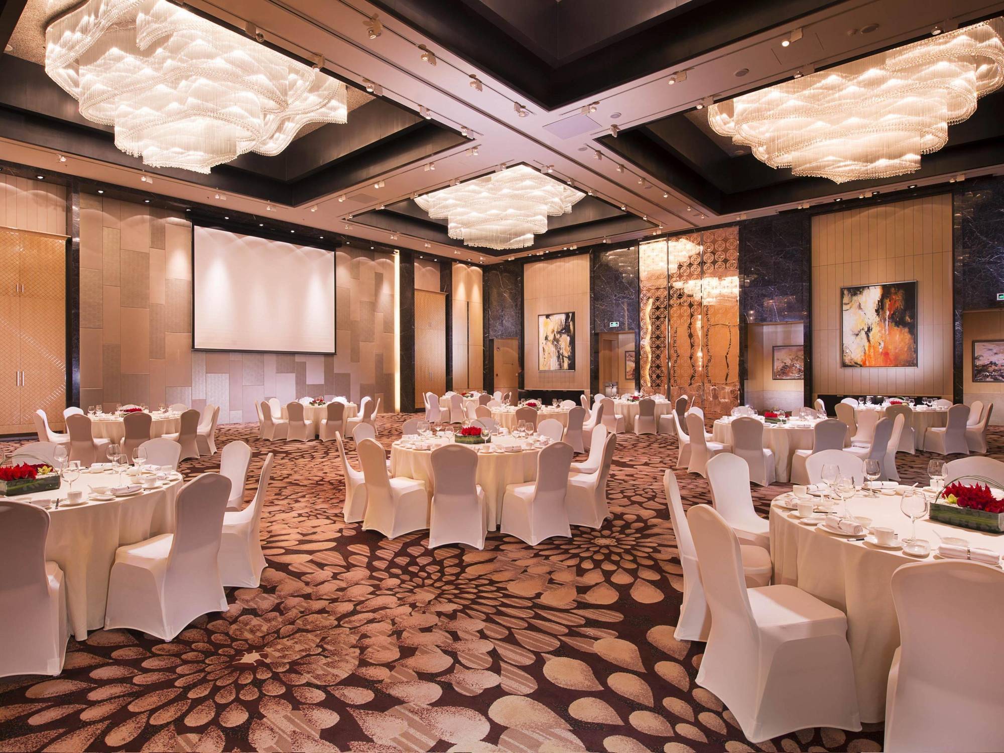 Shanghai Marriott Hotel Pudong East - Only A 30 Minute Drive From Disney Екстериор снимка