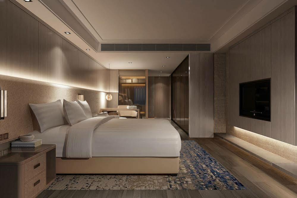 Shanghai Marriott Hotel Pudong East - Only A 30 Minute Drive From Disney Екстериор снимка